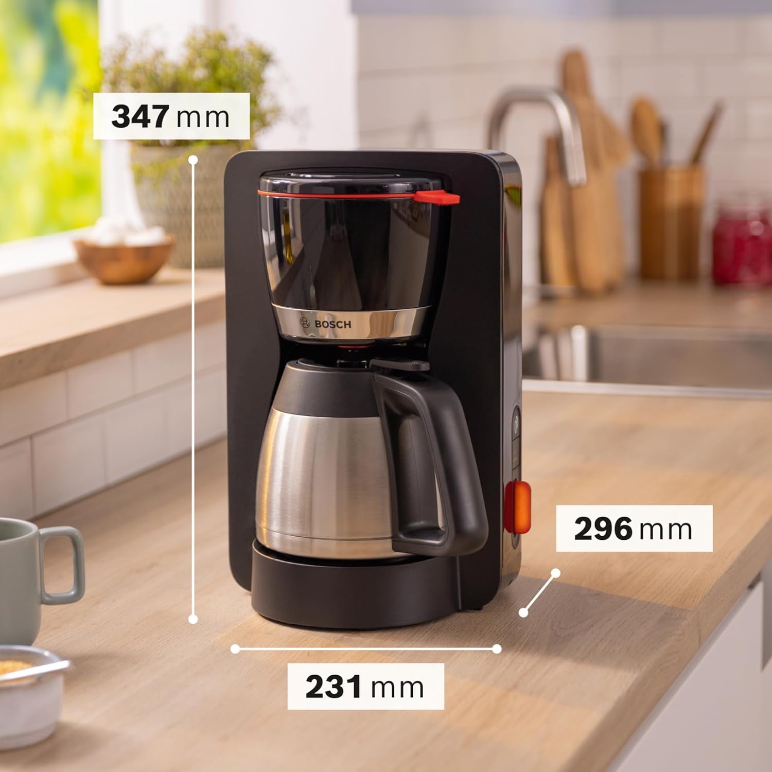 Espressor cu filtru Bosch MyMoment TKA6M273, carafă termică de 1L, pentru 8-12 cești, sistem anti-picurare, suport pentru filtru rotativ, program de detartrare, rezervor de apă detașabil, 1200 wați, negru mat