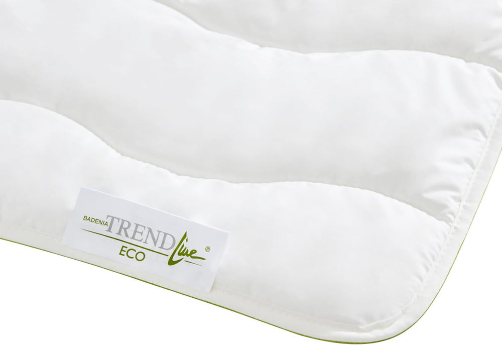 Badenia Trendline Öko-Steppdecke Aerelle Blue Duo 135 x 200 cm, weiß, Öko-Tex-zertifiziert, hergestellt nach dem deutschen Qualitätsstandard Bettdecken und Steppdecken Naty Shop