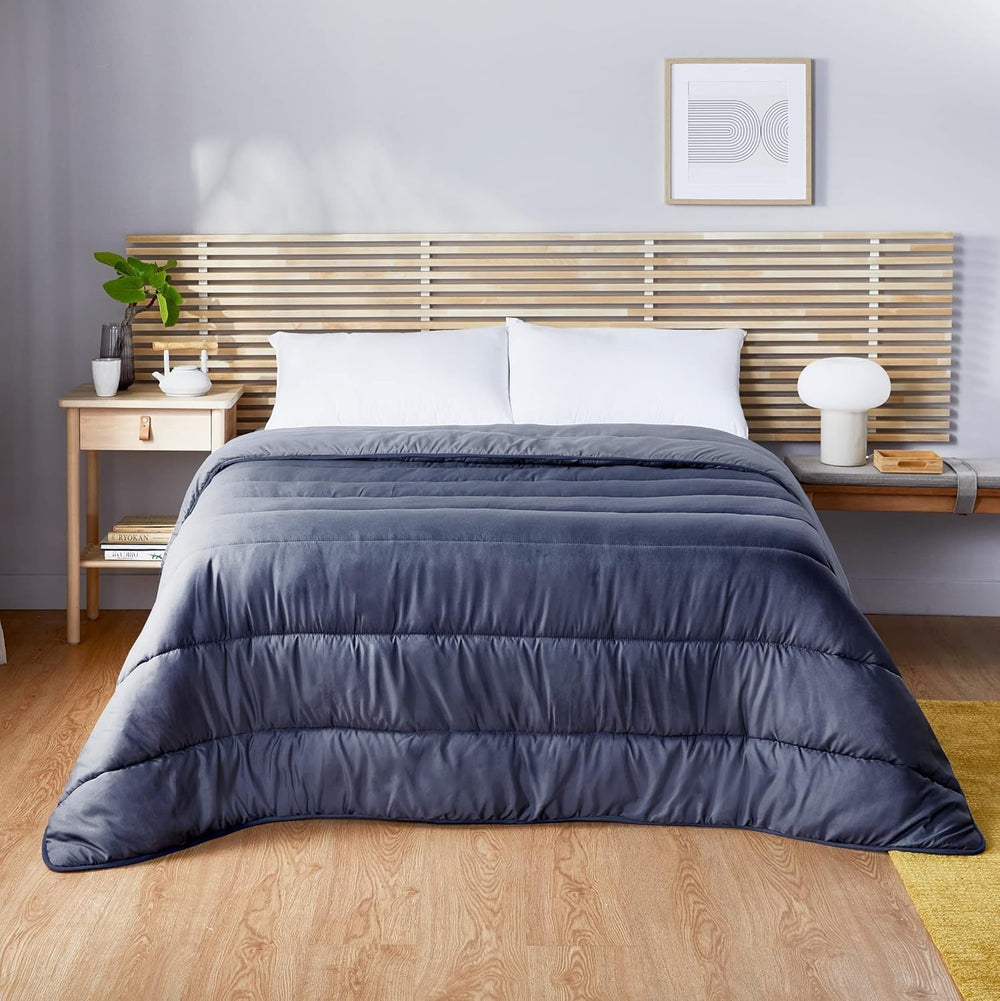 Pikolin Home - Wendedecke 300 G - Zweifarbige nordische Füllung - Für Bett 105 - bequem, warm, atmungsaktiv, grün, 180 x 260 cm Steppdecken und Steppdecken Naty Shop