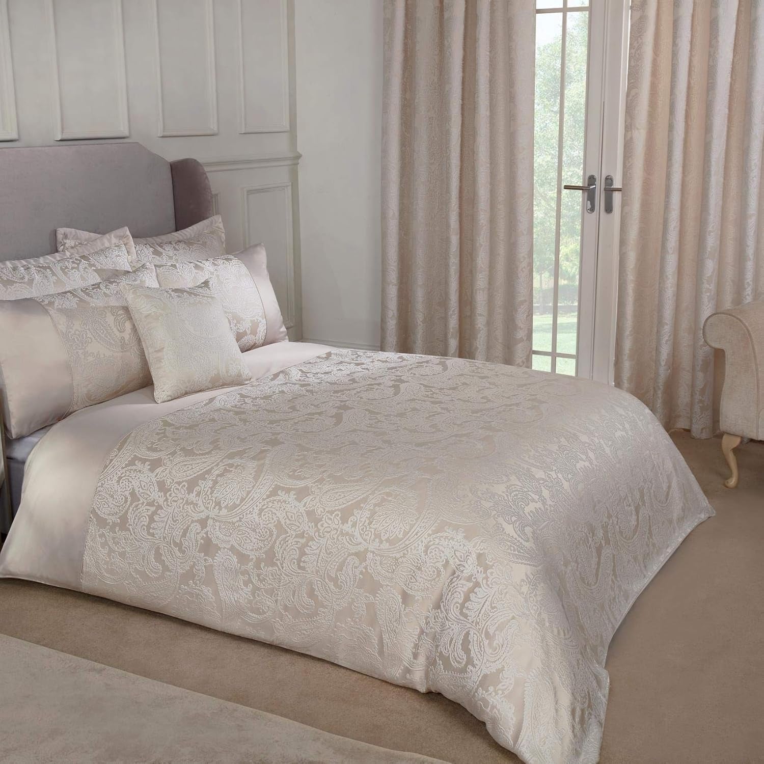 Herzogin-Bettdecke für Kingsize-Betten, 100 % Polyester, cremefarben Emma Barclay Beds and Duvets