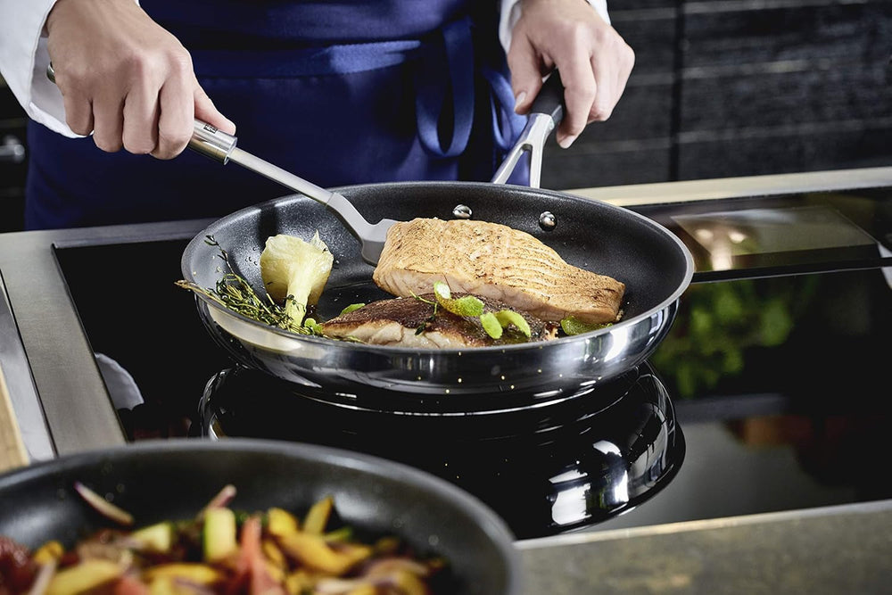 Pfannen ZWILLING CORNELIA POLETTO, mit Antihaftbeschichtung in 4 Schichten mit Diamantpartikeln, Edelstahl 18/10, für alle Herdarten, auch Induktion. Töpfe und Pfannen Naty Shop