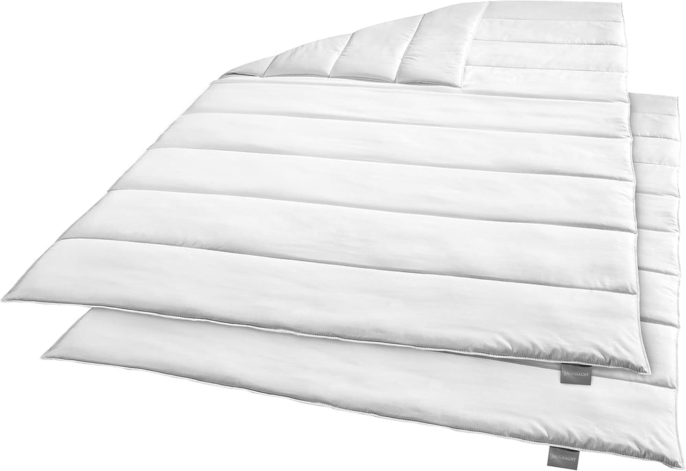 Traumnacht Green Bettwäsche-Set – Ganzjahresdecke 135 x 200 cm + Kissen 80 x 80 cm, langlebig mit Mikrofaserbezug, hergestellt nach deutschem Qualitätsstandard Quilts & Quilts Naty Shop All Seasons Deckenset (2er-Set) 155 x 220