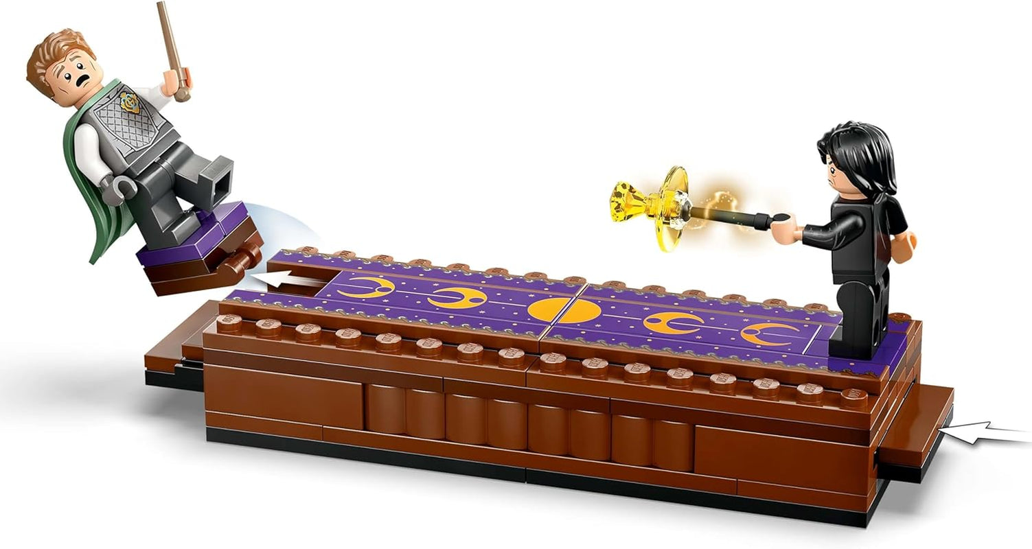 LEGO Harry Potter Hogwarts Castle: Dueling Club Bauset mit 4 Minifiguren inkl. Draco Malfoy, Gilderoy Lockhart & Severus Snape, Set Mit Funktion Für Jungen und Mädchen ab 8 Jahren 76441 Bausets Besuche den LEGO-Store