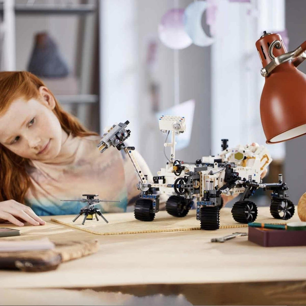 LEGO Weltraumspielzeugset 42158 Technic NASA Mars Rover Perserverance mit AR-App, wissenschaftliches Bauspielzeug für Mädchen und Jungen 10+ Bausätze Besuchen Sie den LEGO-Store