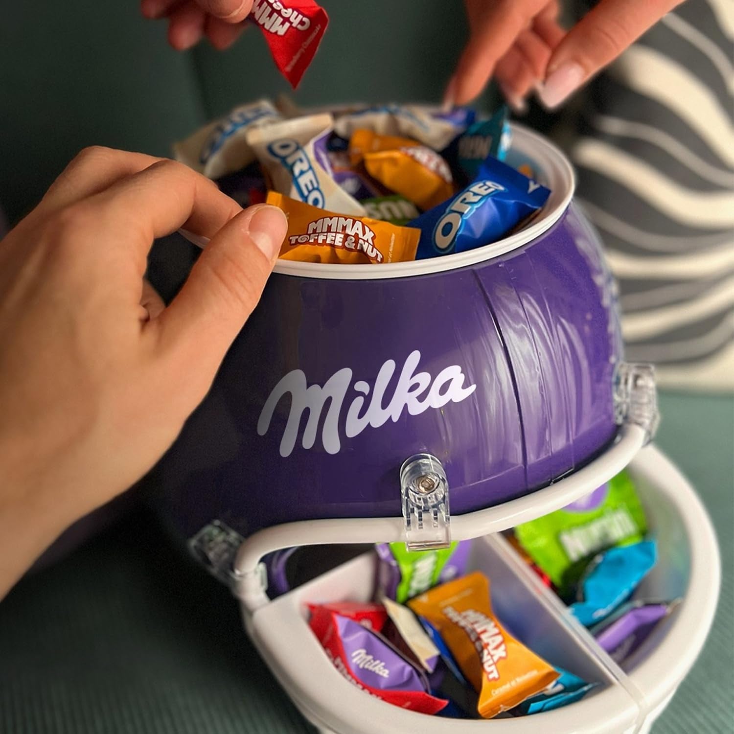 Milka Favorites – eine Mischung aus 5 beliebten Schokoladensortimenten, 108 einzeln verpackte Pralinen – 1 kg