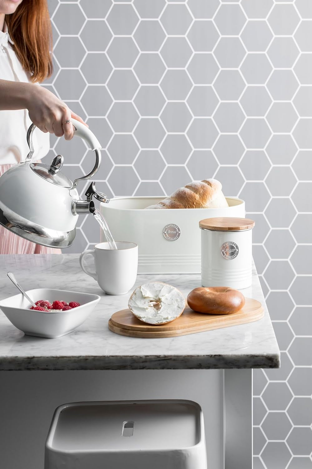 , "Living" coș pentru pâine din oțel inoxidabil, de culoare crem, cu capac din bambus, crem Cutii depozitare alimente Naty Shop