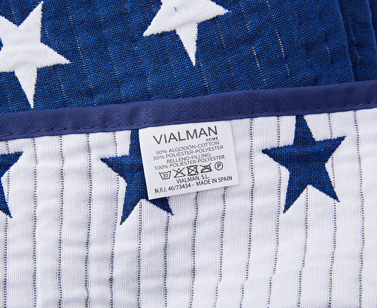 VIALMAN Bettbezug Sofia 10 Kingsize-Bett | Sterndecke | Steppdeckengröße 250 x 270 cm | Bettdecke und Sofaüberwurf in Marineblau. Betten und Decken. Besuchen Sie den VIALMAN-Store