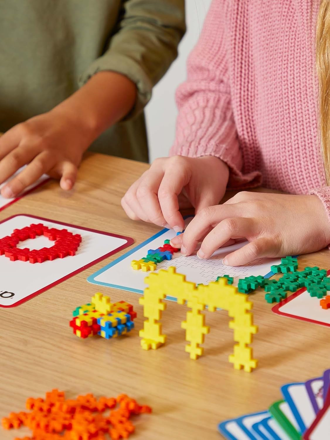 Plus-Plus 9603909 Geniales Konstruktionsspielzeug, Learn to Build, ABC & 123, Kreativ-Bausteine, 600 Teile