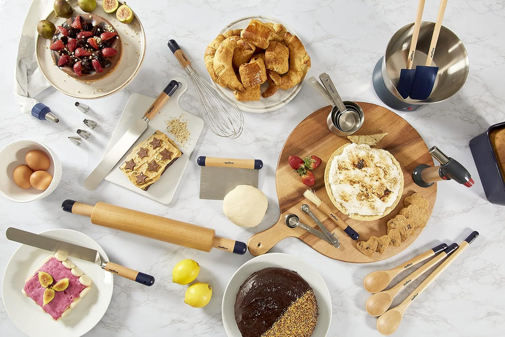 Zyliss E980212 Nudelhol, 47 cm, Holz/Silikon, Rollkuchen/Pizza/Baken/Teig/Mischungen, verantwortungsvoll angebautes Holz, Gewicht sorgt für gejämiges Rollen