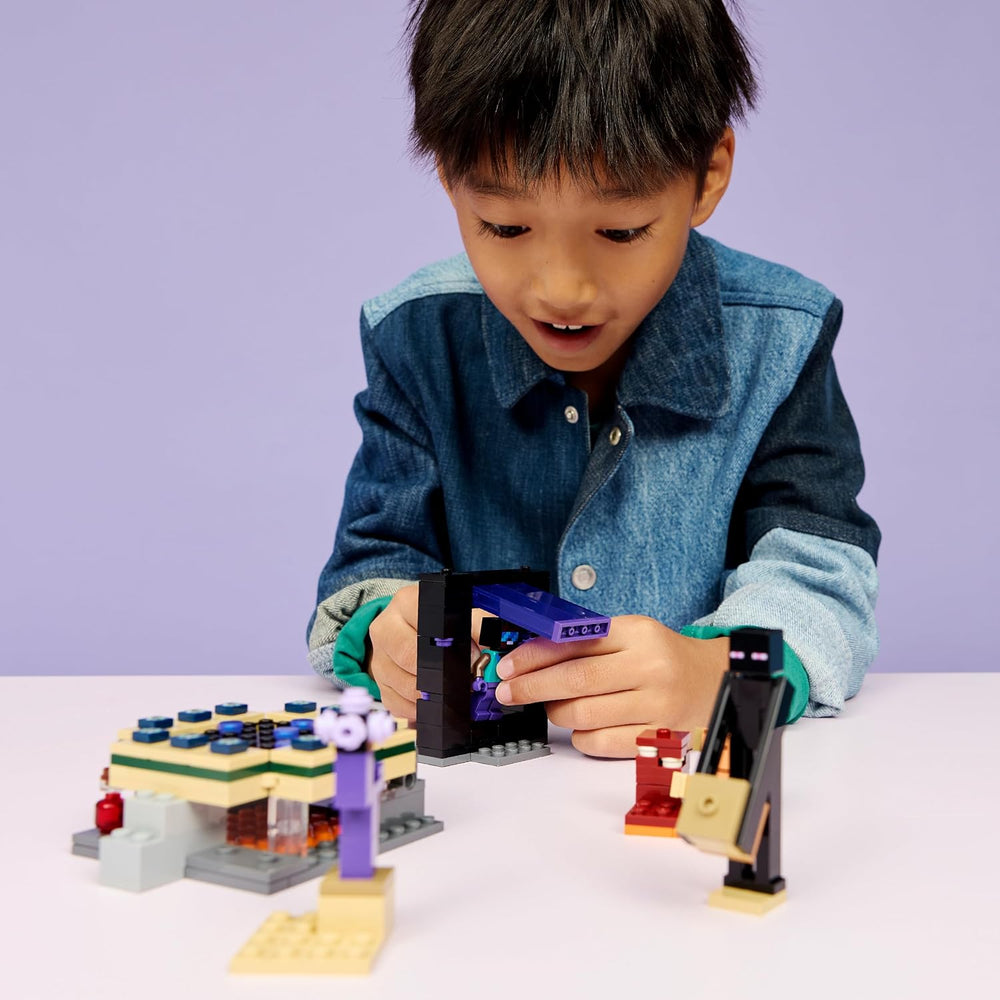 LEGO Minecraft Reise durch Nether und Endportal - Kinder Spielzeug mit Helden, Enderman und Baby Hoglin Figuren - Set mit Minecraft Figur - Gamer Geschenk für Jungen und Mädchen ab 7 Jahren - 21584