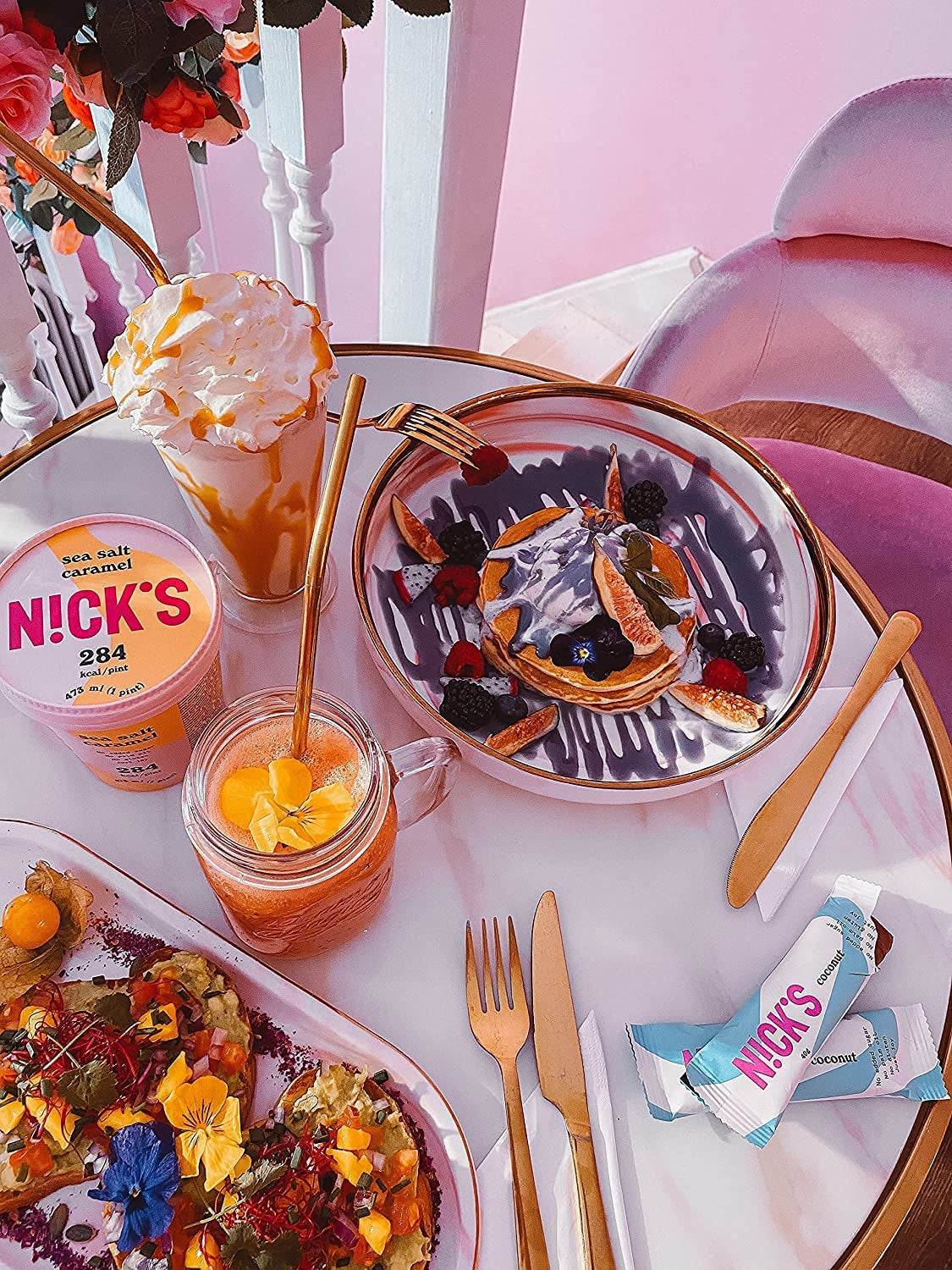 NICKS Keto-Kokosriegel, Schokoladen-Kokos-Snacks, 175 Kalorien, 2 Netto-Kohlenhydrate, ohne Zuckerzusatz, glutenfrei, kohlenhydratarme Süßigkeiten (15 x 40 g)