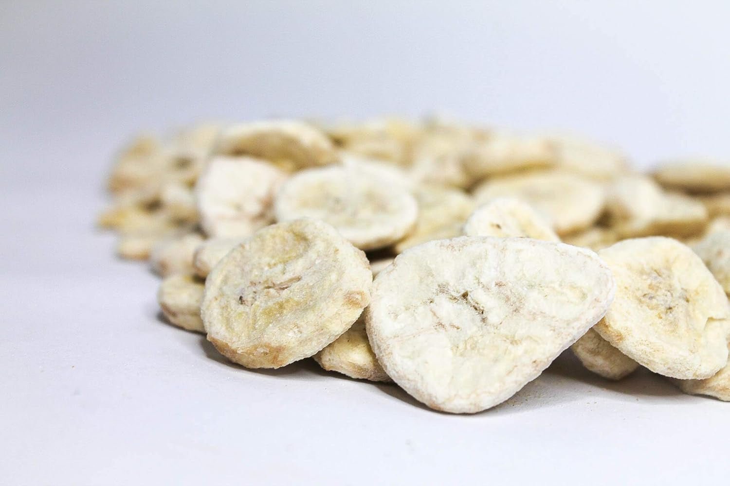 Felii de banane liofilizate 100g - chipsuri de banane liofilizate - fructe uscate liofilizate - felii de banane uscate pentru decorare, gustări, smoothie-uri și deserturi Produse deshidratate Naty Shop