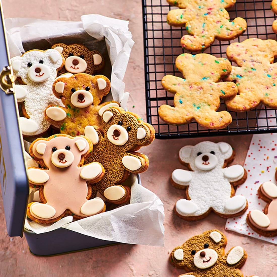 FunCakes Roll Fondant Elegant Ivory: ușor de utilizat, neted, flexibil, moale și pliabil, perfect pentru decorarea prăjiturilor, halal, kosher și fără gluten, 250 g Pasta de zahar Naty Shop